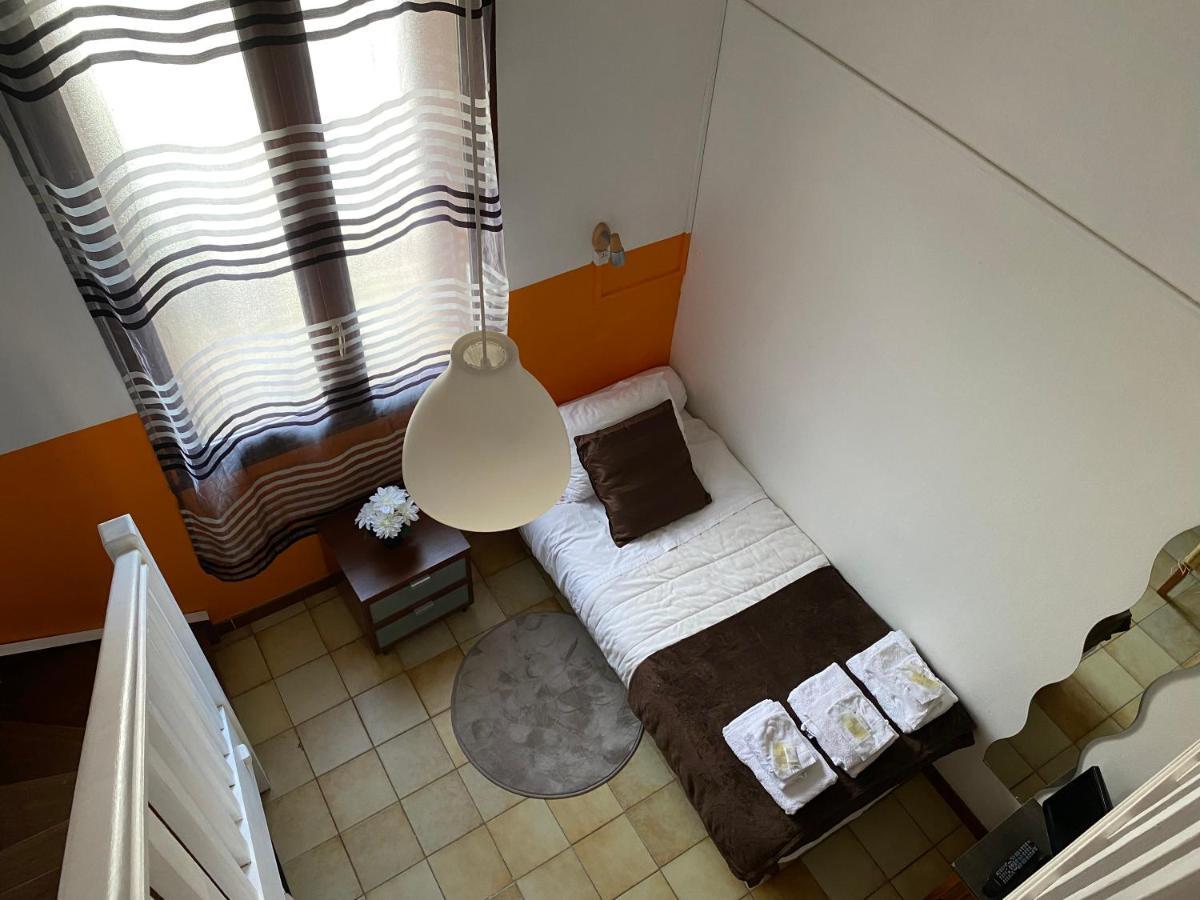 Hotel De Thau Мез Екстер'єр фото